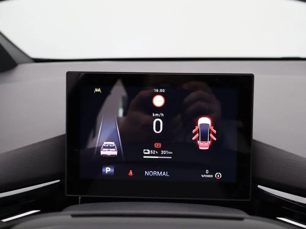 MG MG4 Luxury 64 kWh uit 2023, foto 8