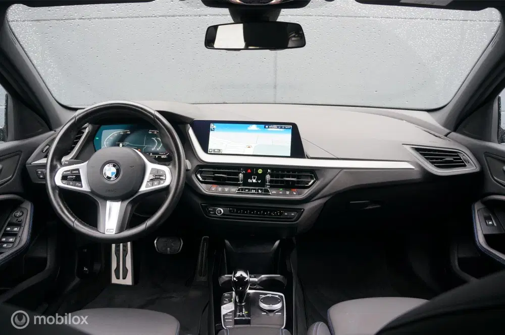 BMW 1-serie 118i EDE M Sport Edition Navi Led PDC Stoe uit 2023, foto 3
