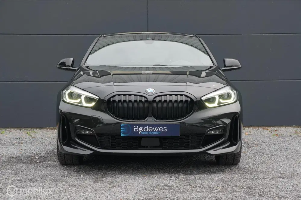 BMW 1-serie 118i EDE M Sport Edition Navi Led PDC Stoe uit 2023, foto 4
