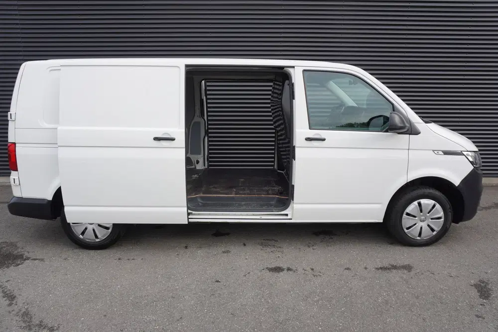 Volkswagen Transporter L2H1 150pk Automaat 2x Schuifdeur App uit 2023, foto 13