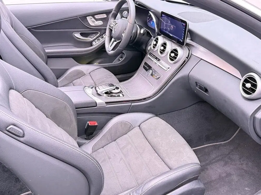 Mercedes-Benz C-Klasse 180 Premium Plus Pack uit 2021, foto 2