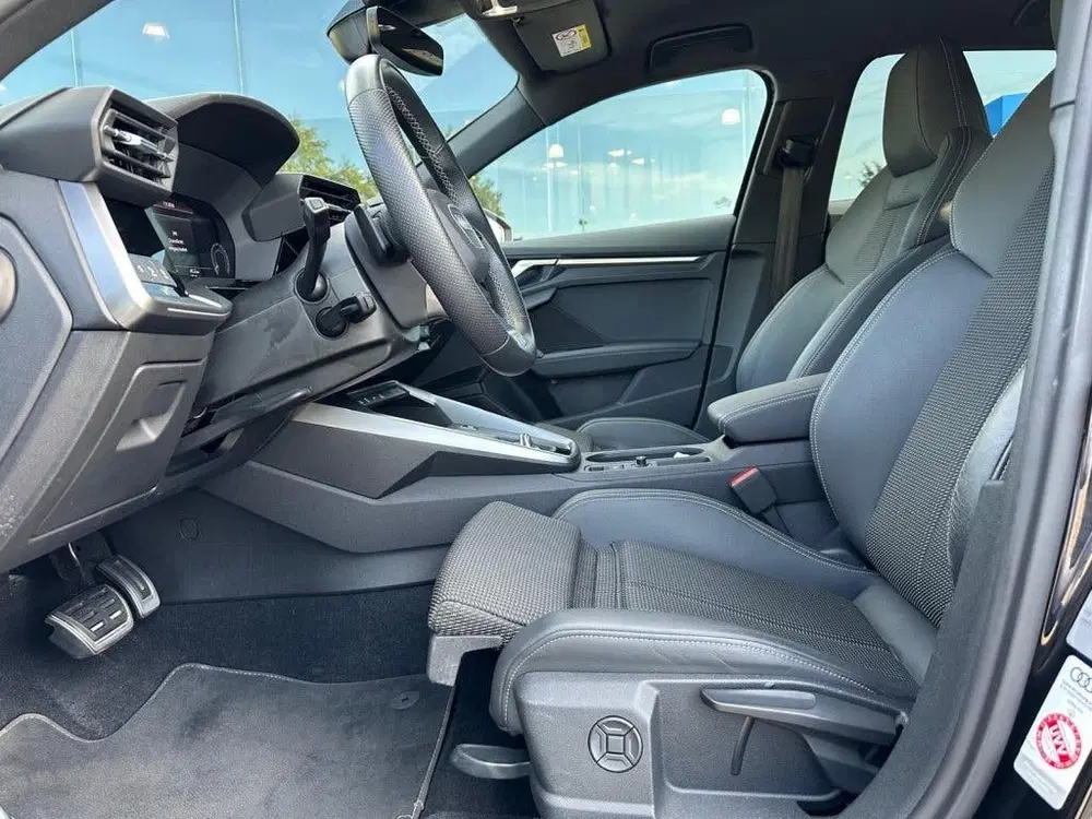 Audi A3 45 TFSI e S Competition 245 PK I Black Opt uit 2023, foto 10