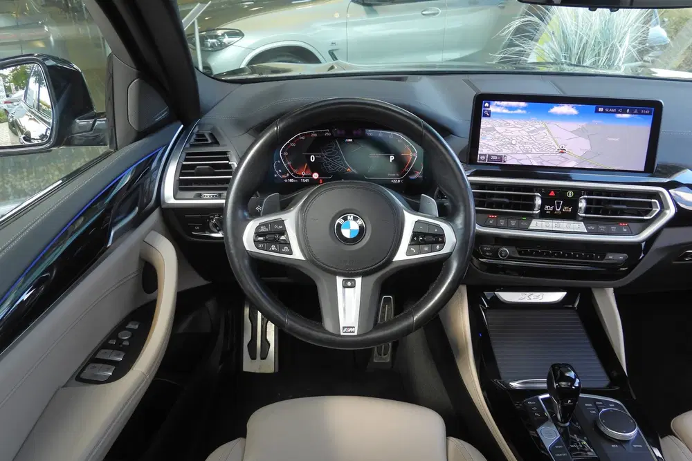 BMW X4 xDrive30i High Executive M Sport Automaat uit 2023, foto 2