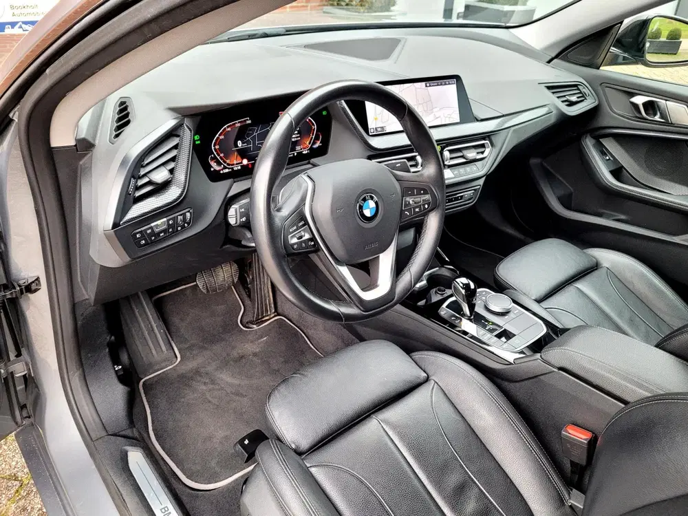 BMW 2-serie 2-serie Gran Coupé 218i Sport-Line Camera uit 2022, foto 12