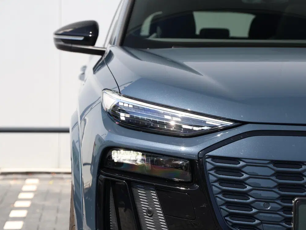 Audi Q6 e-tron S edition 83 kWh 252 pk uit 2026, foto 14