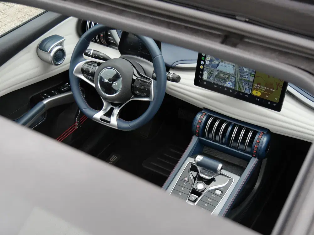 BYD Atto 3 60kWH PANORAMADAK uit 2024, foto 8