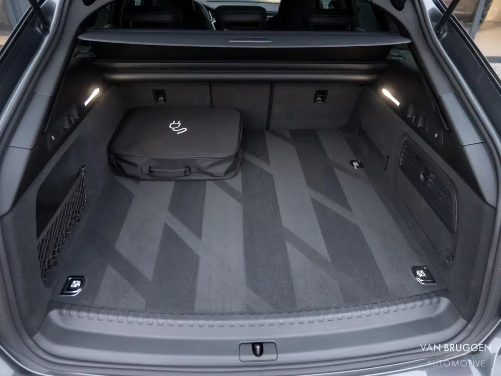Audi A6 55 TFSI e quattro S-Line Pano RS-Stoelen 3 uit 2022, foto 9