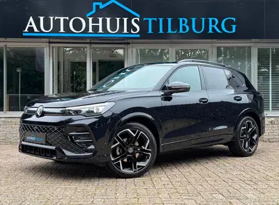 Volkswagen Tiguan 1.5 eTSI R-Line Pano H uit 2024