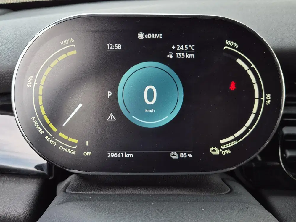 Mini Electric Classic 33 kWh uit 2022, foto 14