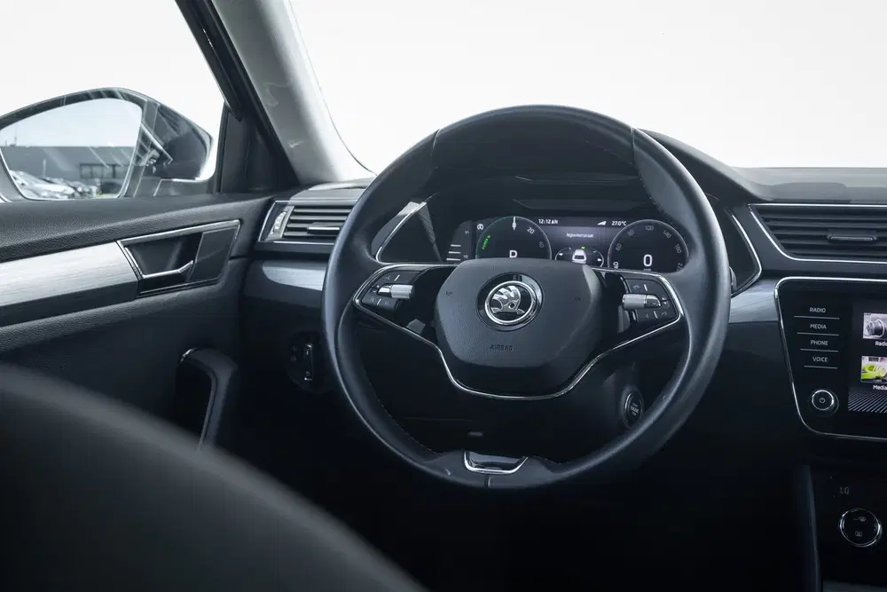 Skoda Superb 1.4 TSI iV BnsEdPlus Plug in Hyb klimaat c uit 2022, foto 8