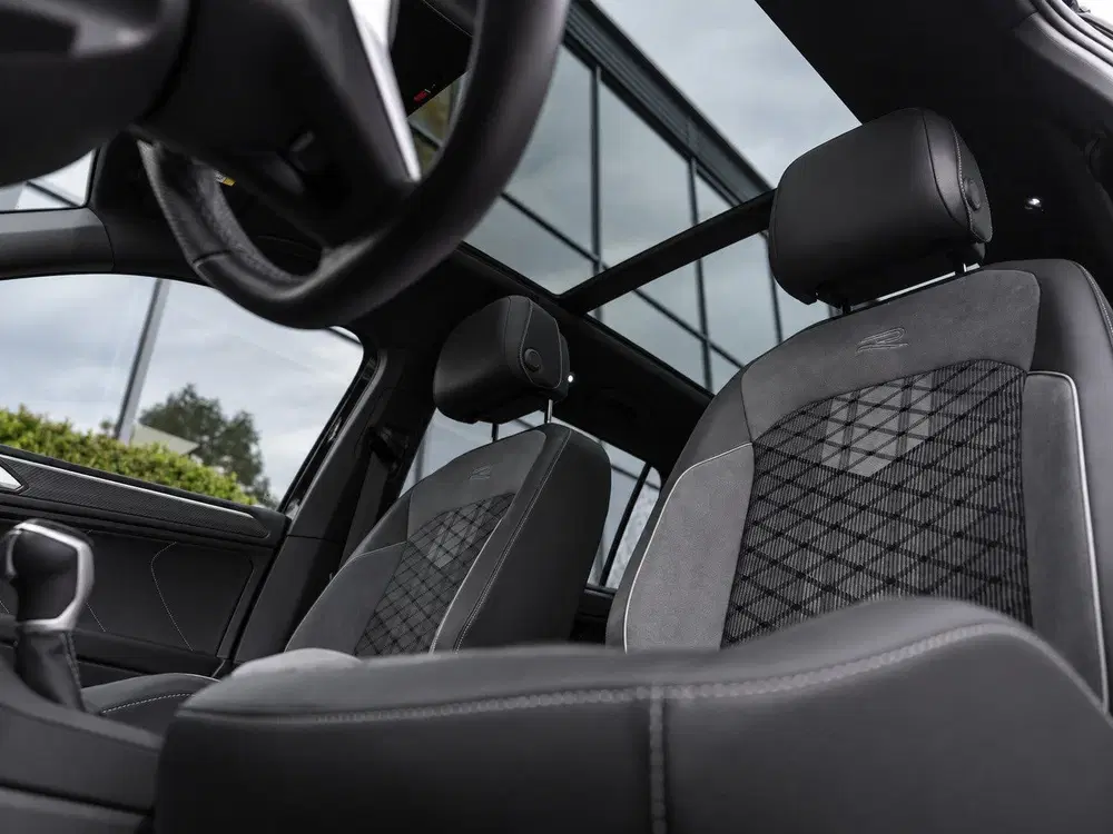 Volkswagen Tiguan Allspace 1.5 TSI R-Line uit 2023, foto 12