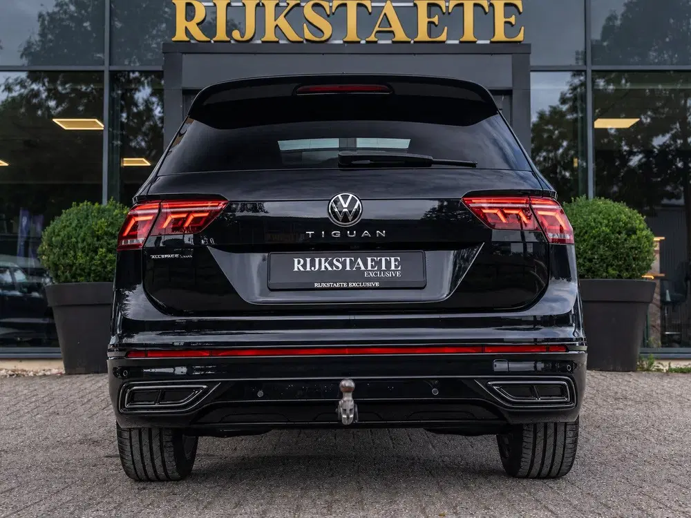 Volkswagen Tiguan Allspace 1.5 TSI R-Line uit 2023, foto 8