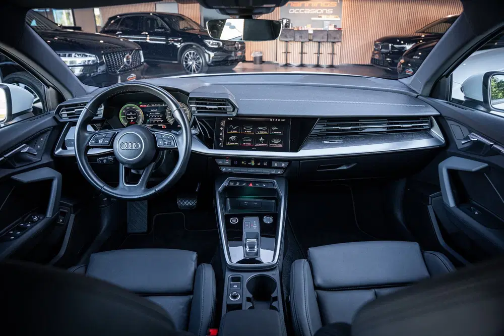 Audi A3 40 TFSI e Advanced edition uit 2024, foto 2
