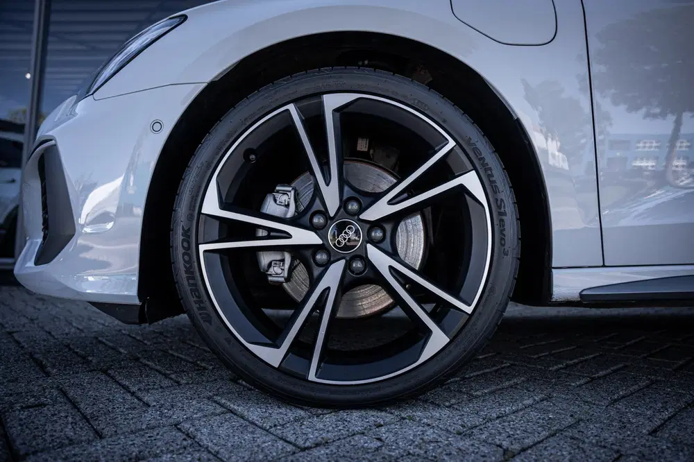 Audi A3 40 TFSI e Advanced edition uit 2024, foto 7