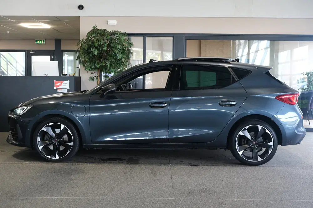 Cupra Leon 1.4 e-Hybrid 204PK Pano Led Cam Navi ACC V uit 2022, foto 9