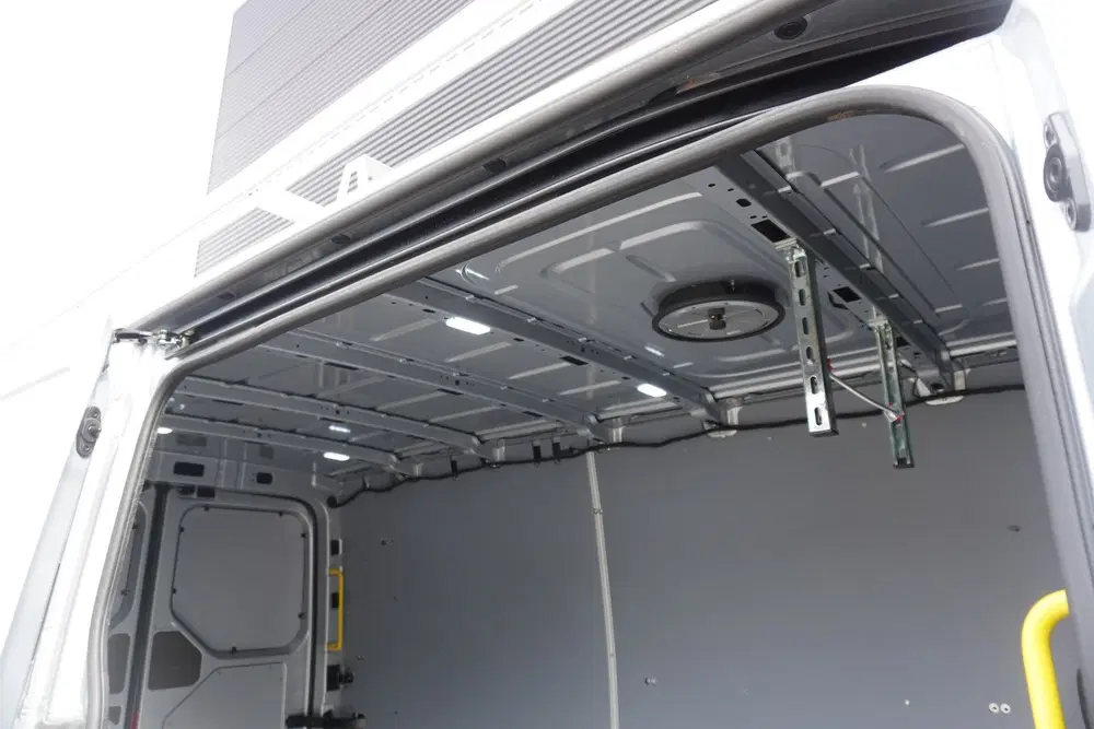 Volkswagen Crafter 140pk Automaat L3H2 uit 2024, foto 13