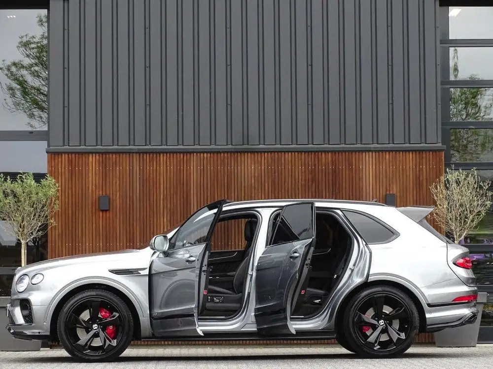 Bentley Bentayga 4.0 V8 550PK TwinTurbo uit 2020, foto 6