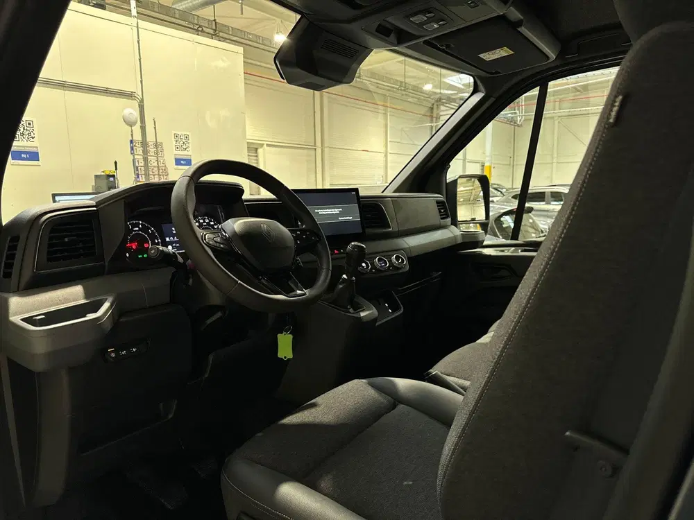Renault Master T35 2.0 dCi 130pk L2H2 Advance uit 2024, foto 15