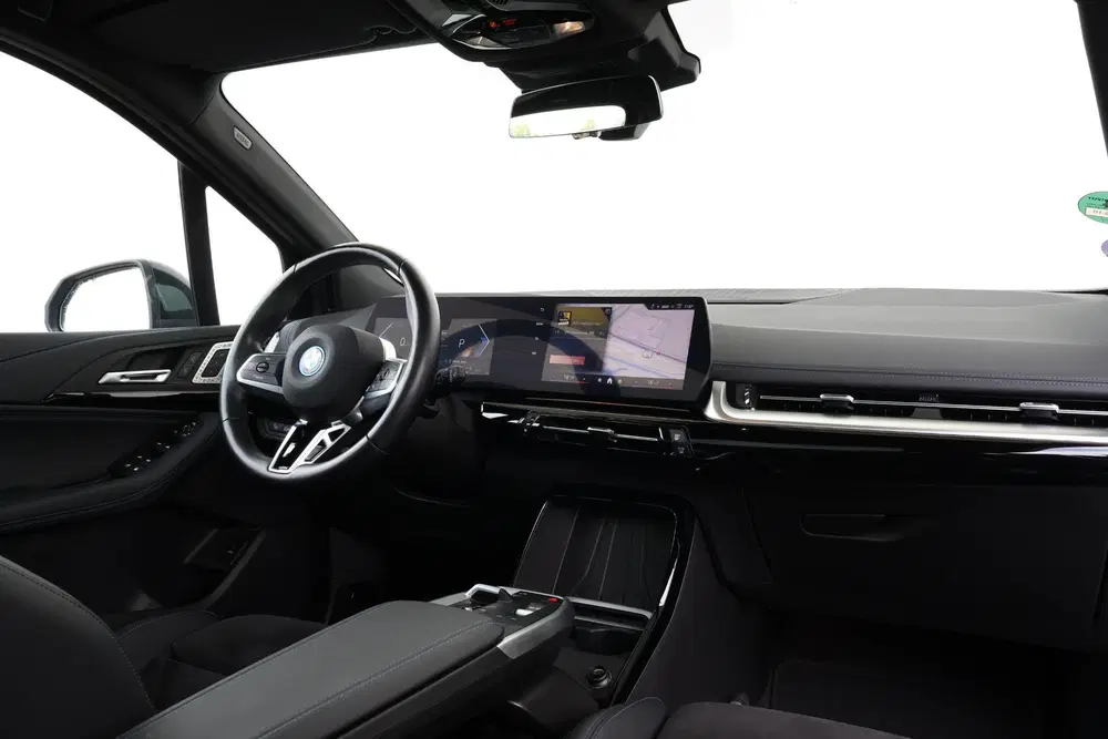BMW 2-serie Active Tourer 225e xDrive uit 2024, foto 10