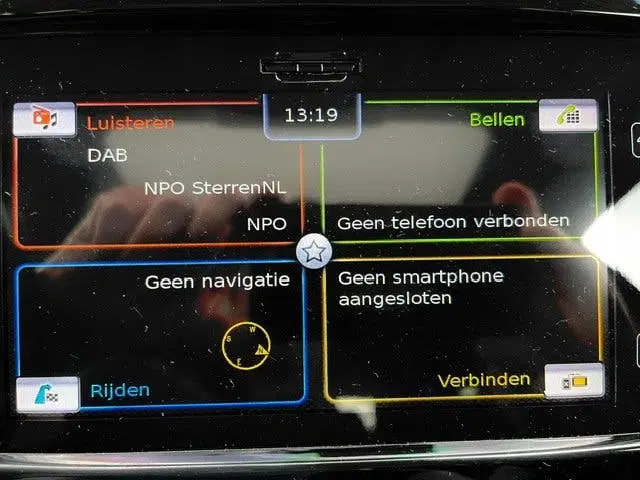 Suzuki Vitara 1.4 Boosterjet Style Smart Hybrid Panorama uit 2022, foto 9