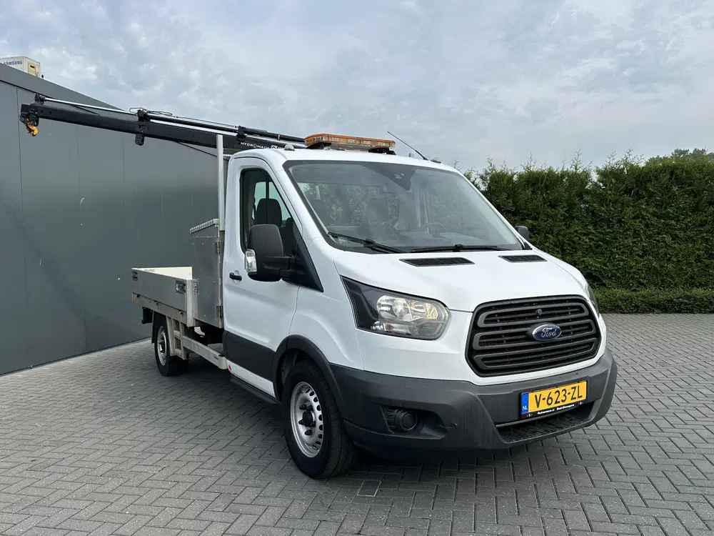 Ford Transit 350 2.0 TDCI 130 PK AWD uit 2019, foto 4