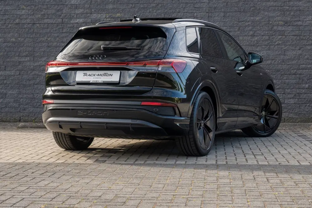 Audi Q4 e-tron 50 quattro s-line 77 kWh PANORAMADAK uit 2021, foto 10