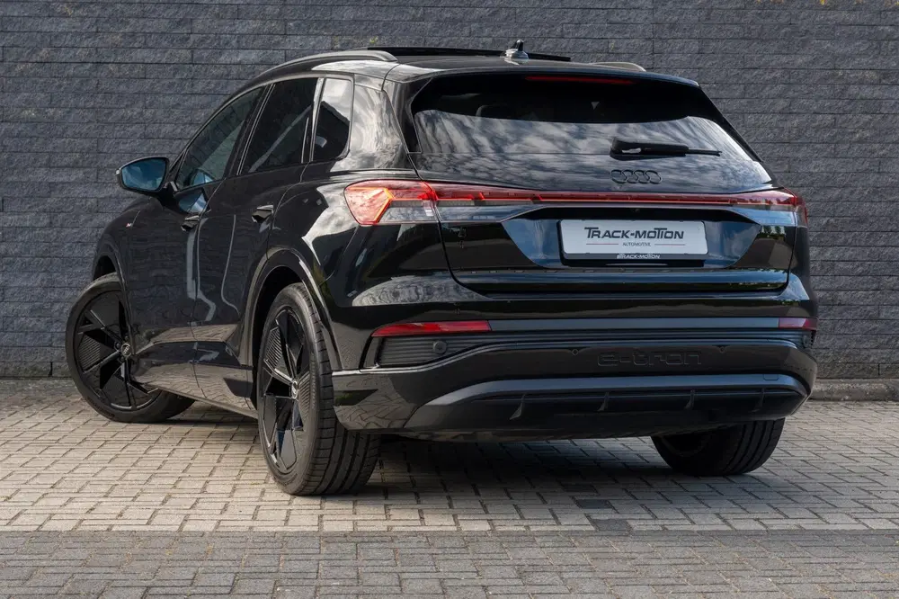Audi Q4 e-tron 50 quattro s-line 77 kWh PANORAMADAK uit 2021, foto 13
