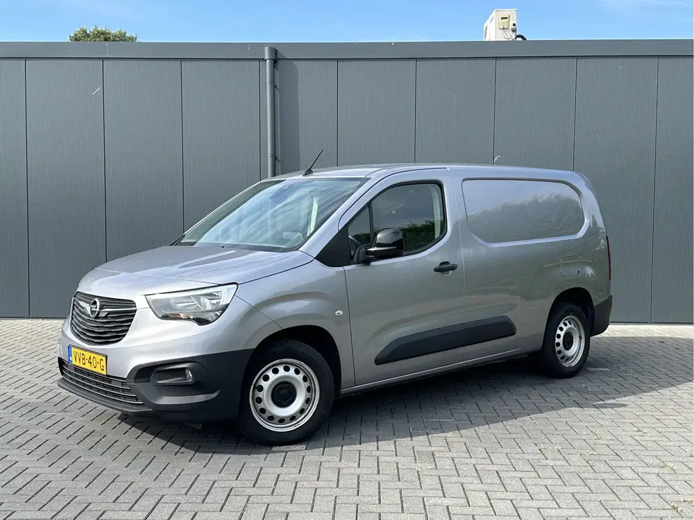 Opel Combo 1.5 BlueHDi 130 PK AUTOMAAT uit 2023, foto 2