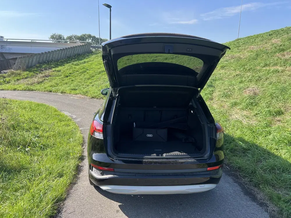 Audi Q4 e-tron 40 S edition 77 kWh SOH 92 uit 2022, foto 11