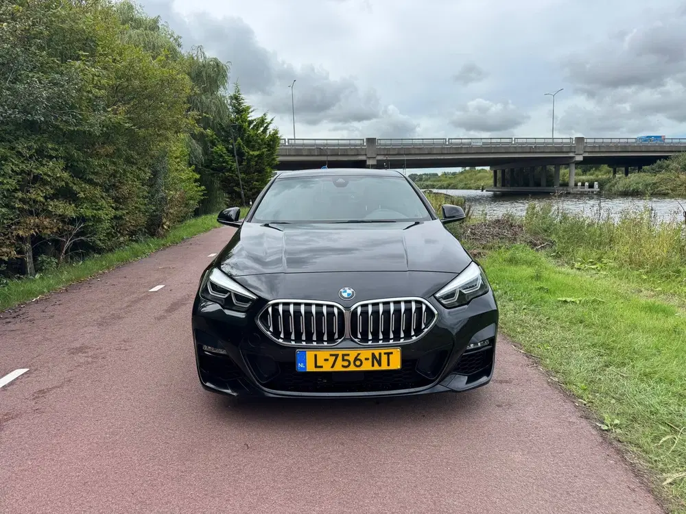 BMW 2-serie 2-serie Gran Coupé 220i Business Edition M uit 2021, foto 2