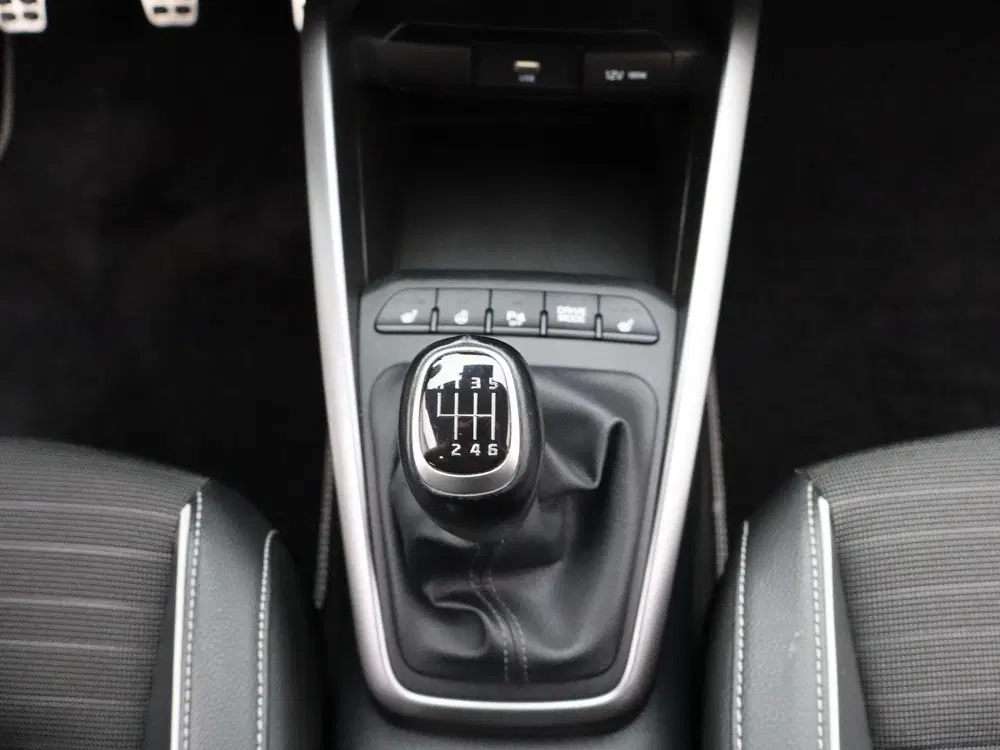 Kia Stonic 1.0 T-GDi MHEV GT-Line uit 2023, foto 11