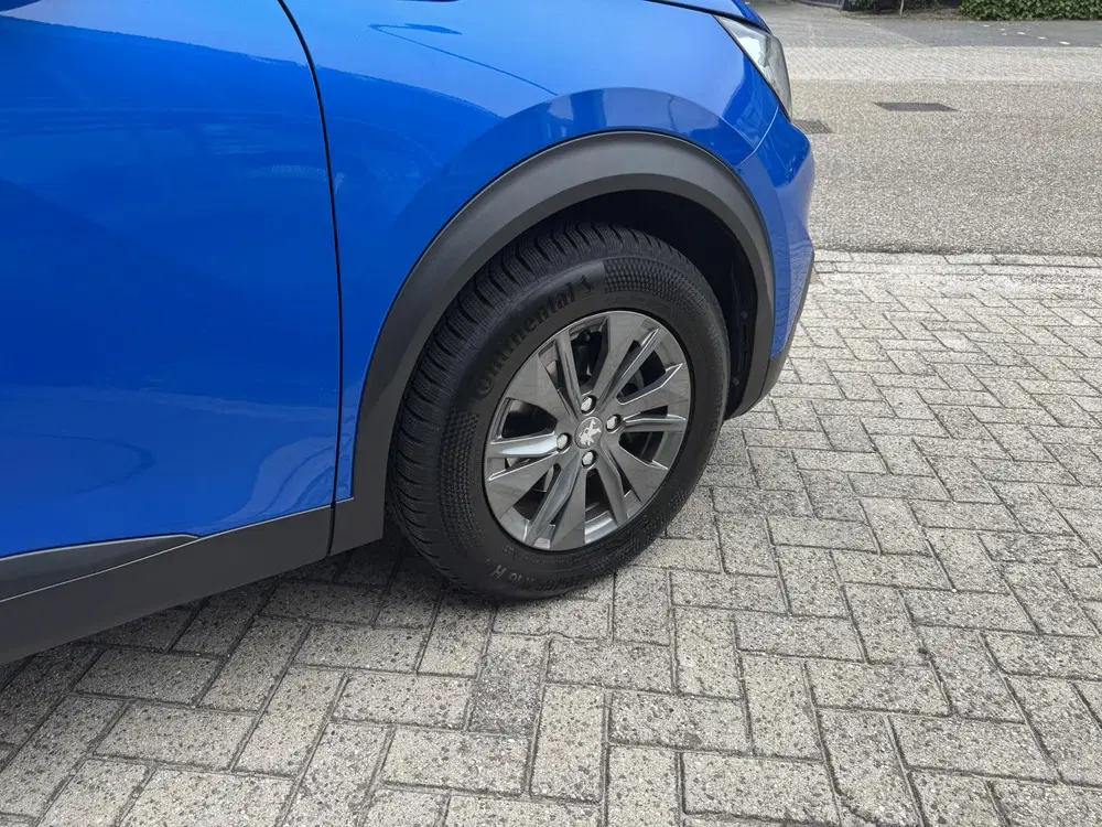 Peugeot 2008 1.2 PureTech Active Pack l Camera l Navi uit 2022, foto 13