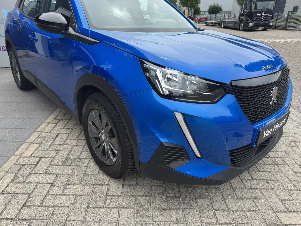 Peugeot 2008 1.2 PureTech Active Pack l Camera l Navi uit 2022, foto 6