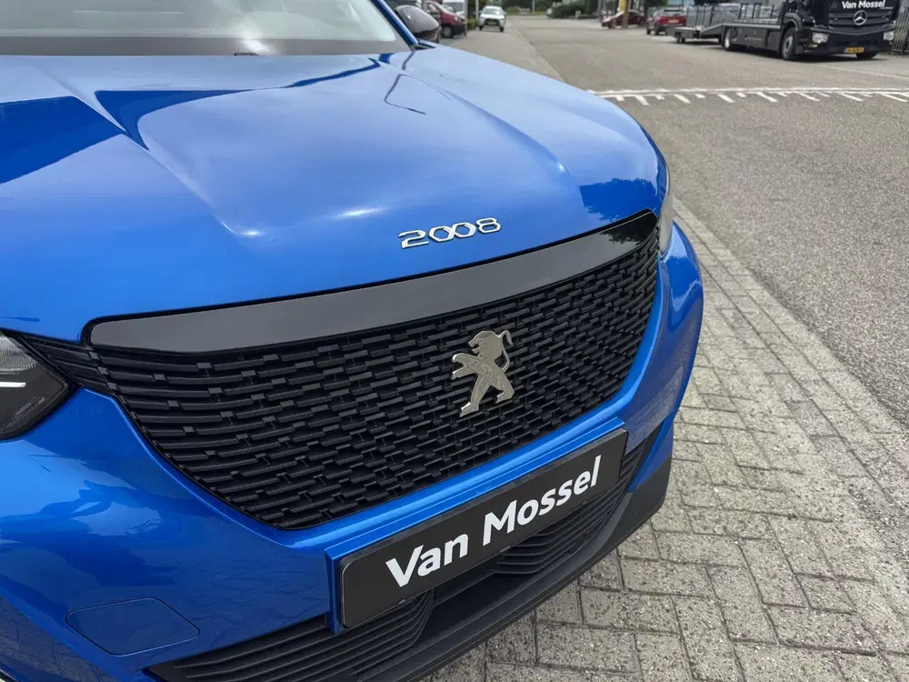 Peugeot 2008 1.2 PureTech Active Pack l Camera l Navi uit 2022, foto 7