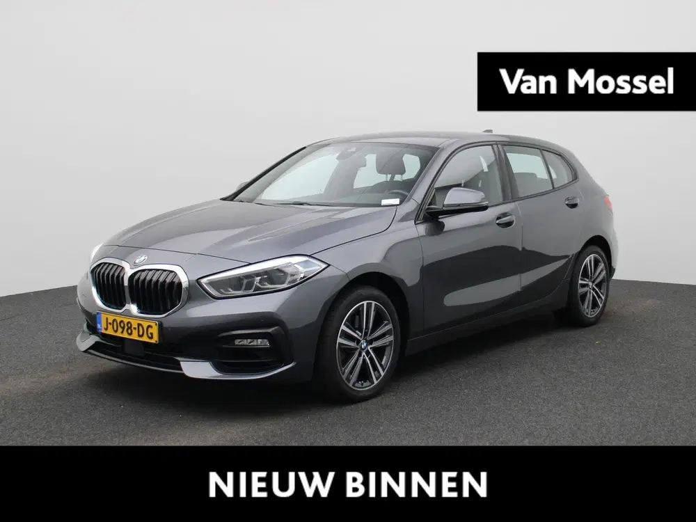 BMW 1-serie 118i Executive Edition 140PK uit 2020