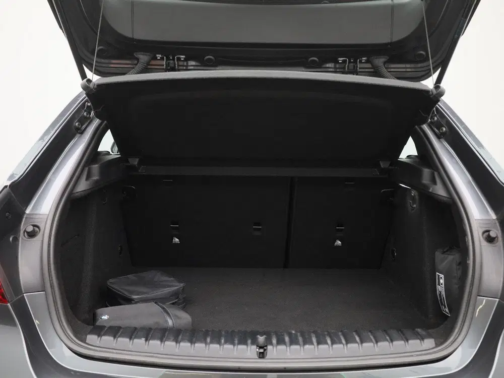 BMW 1-serie 118i Executive Edition 140PK uit 2020, foto 14