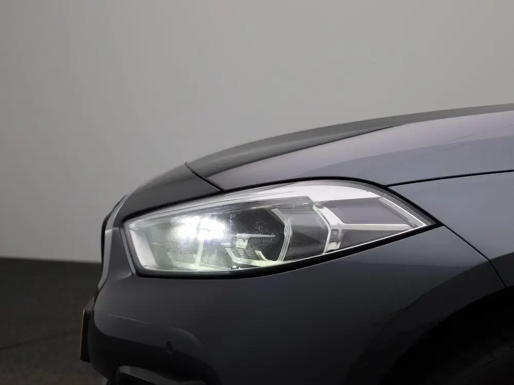 BMW 1-serie 118i Executive Edition 140PK uit 2020, foto 15