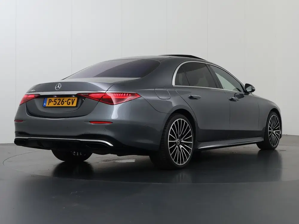 Mercedes-Benz S-Klasse 580 e Lang AMG Line uit 2022, foto 2