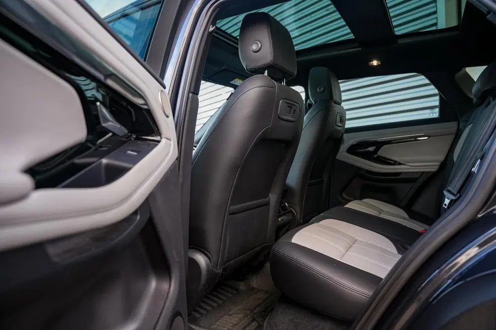 Land Rover Range Rover Evoque 2.0 P300e AWD R-Dynamic Panora uit 2020, foto 10