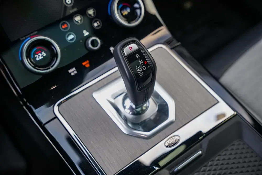 Land Rover Range Rover Evoque 2.0 P300e AWD R-Dynamic Panora uit 2020, foto 15