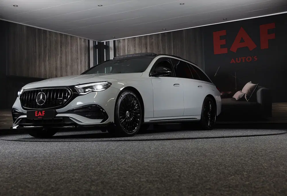 Mercedes-Benz E-Klasse 300 e AMG 53 Look uit 2023, foto 4