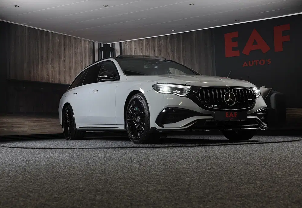 Mercedes-Benz E-Klasse 300 e AMG 53 Look uit 2023, foto 5