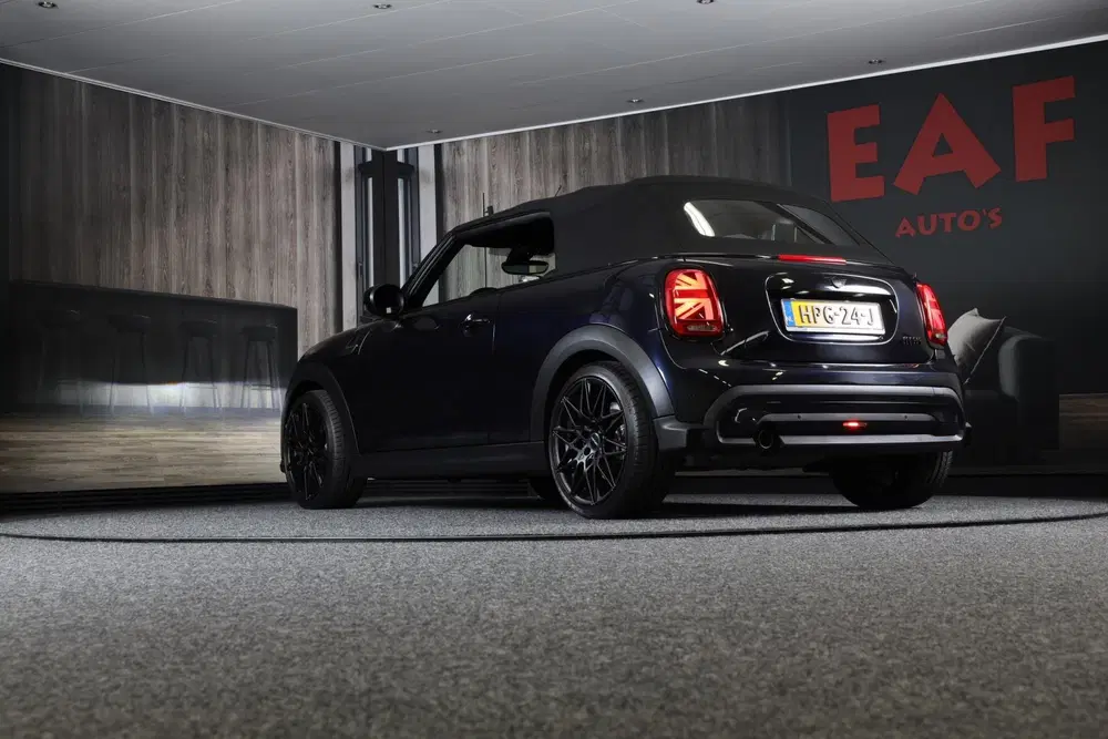 Mini Cabrio Mini Cabrio 1.5 Cooper uit 2023, foto 4