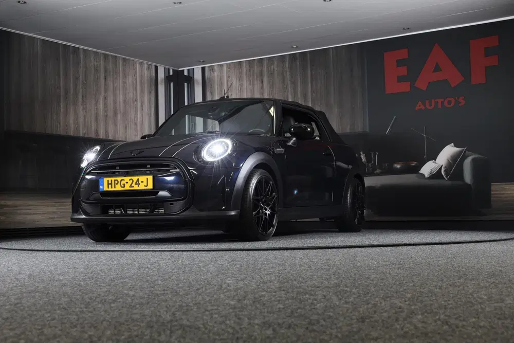 Mini Cabrio Mini Cabrio 1.5 Cooper uit 2023, foto 5
