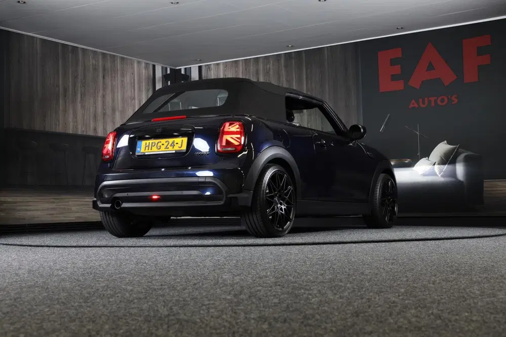 Mini Cabrio Mini Cabrio 1.5 Cooper uit 2023, foto 6