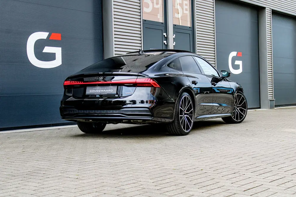 Audi A7 55 TFSI e quattro Competition uit 2023, foto 2
