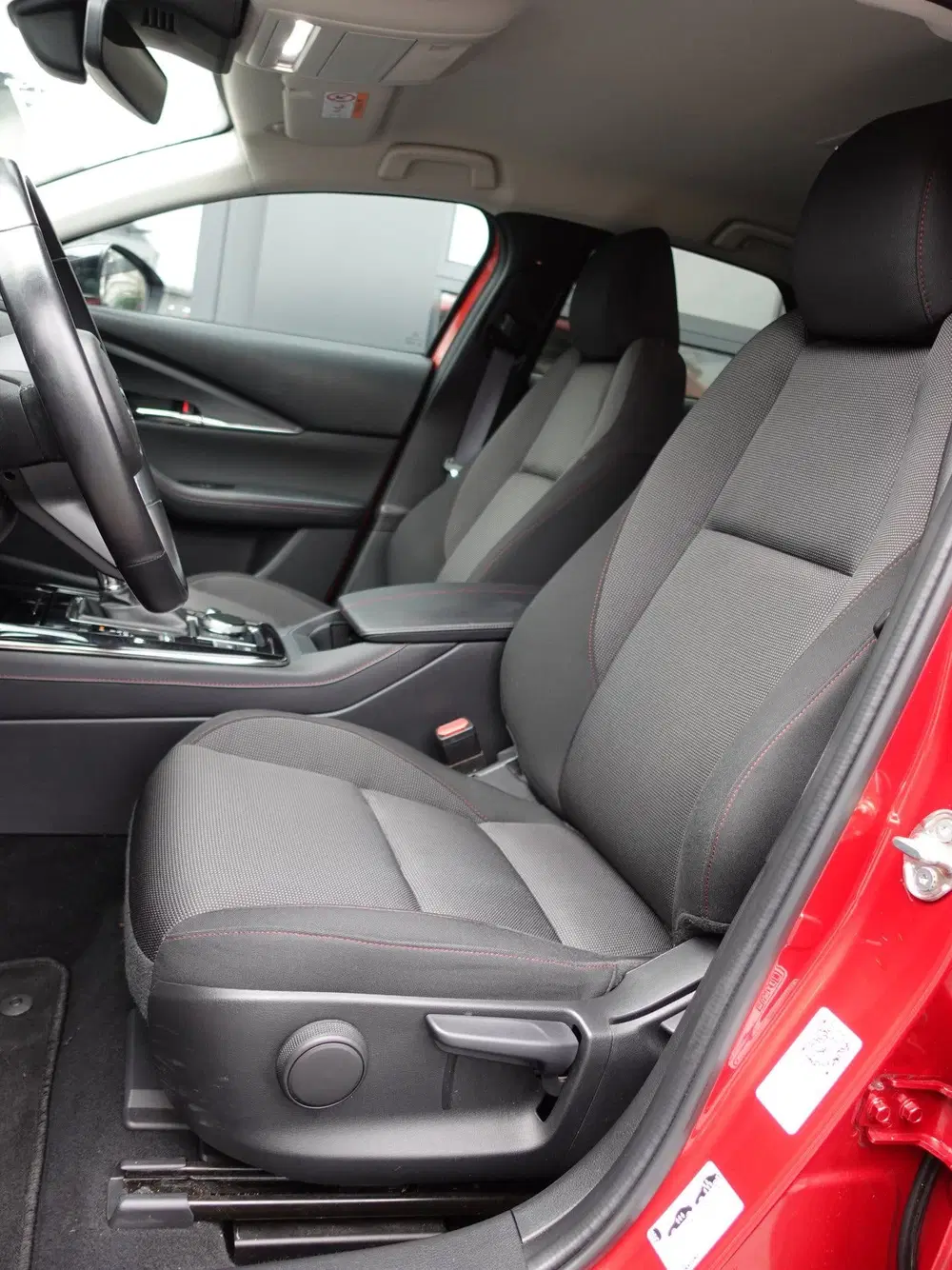 Mazda CX-30 2.0 e-SkyActiv Hybrid Automaat HOMURA 150 uit 2023, foto 11