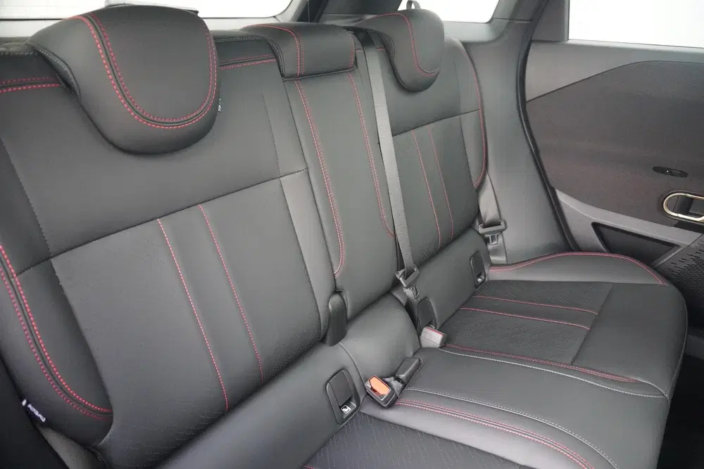 Mini Aceman SE John Cooper Works Trim uit 2026, foto 9