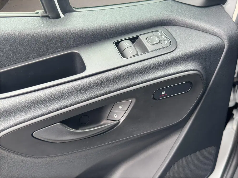 Mercedes-Benz Sprinter 320 L2H2 Select 81kWh uit 2024, foto 11