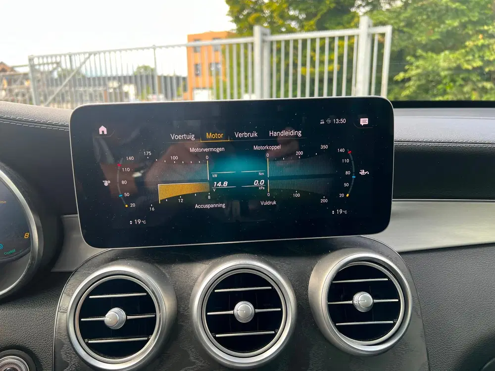 Mercedes-Benz GLC 200 AMG Automaat uit 2020, foto 15
